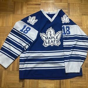 Mens Toronto Maple leafs hockey jersey